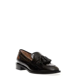 Acquista i mocassini neri con nappine Stuart Weitzman