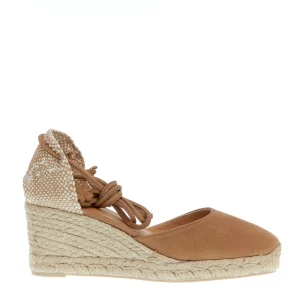 Espadrillas zeppa in camoscio beige: eleganza e comfort