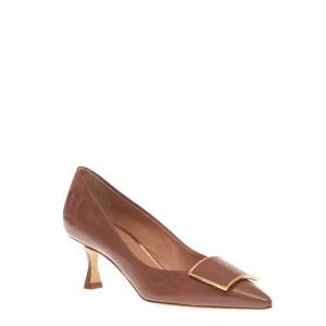 NINALILOU - Elegant Nude Patent Pumps with Stylish Buckle