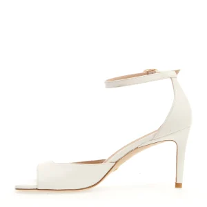 Sandalo pelle panna cinturino: scopri la collezione Stuart Weitzman