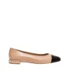 Scarpe di qualità: ballerine in pelle nera di Stuart Weitzman