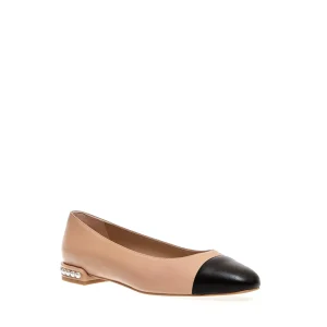 Scarpe di qualità: ballerine in pelle nera di Stuart Weitzman