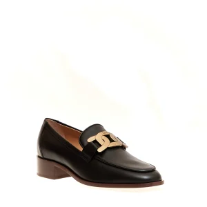Scarpe eleganti: Mocassini Tod's con fibbia a catena