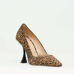 Scarpe eleganti: pumps in pony leopardato per uno stile unico
