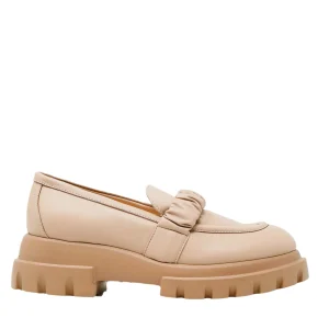 Scarpe in pelle AGL: eleganza e comfort senza compromessi