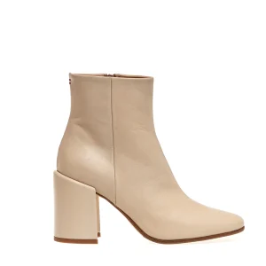 Scarpe in pelle avorio con tacco 80 - HALMANERA