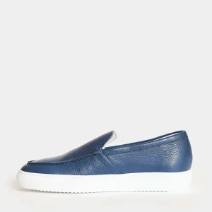 Scarpe in pelle blu Doucal's: eleganza e stile senza tempo