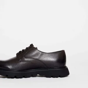 Scarpe in pelle marrone con texture - Doucal's