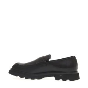 Scarpe penny loafer in pelle nera con suola in gomma resistente