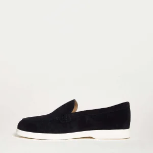 Scarpe slip on in morbido suede blu: scopri la nostra selezione