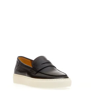 Scarpe slip-on in pelle blu con suola bianca da Doucal's