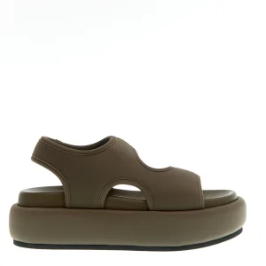 Scopri la nostra collezione di sandali zeppa neoprene verdone