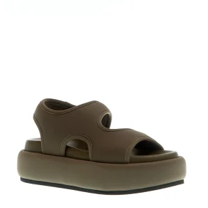 Scopri la nostra collezione di sandali zeppa neoprene verdone