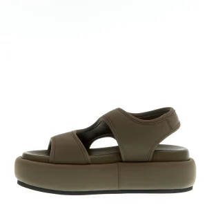 Scopri la nostra collezione di sandali zeppa neoprene verdone