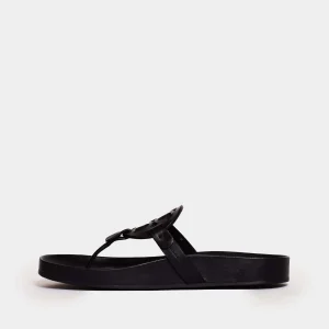 Scopri le nuove flip flops TORY BURCH in pelle nera