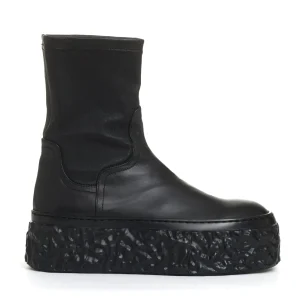 stivaletto elasticizzato nero fondo in gomma alto