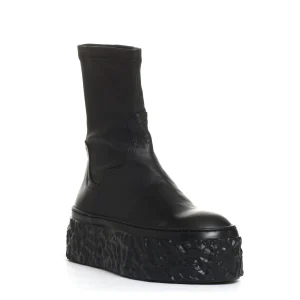 stivaletto elasticizzato nero fondo in gomma alto