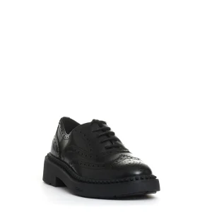 stringata pelle nera inglese