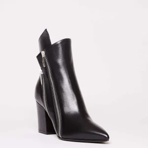 Stylish Black Leather Ankle Boots by Sergio Rossi